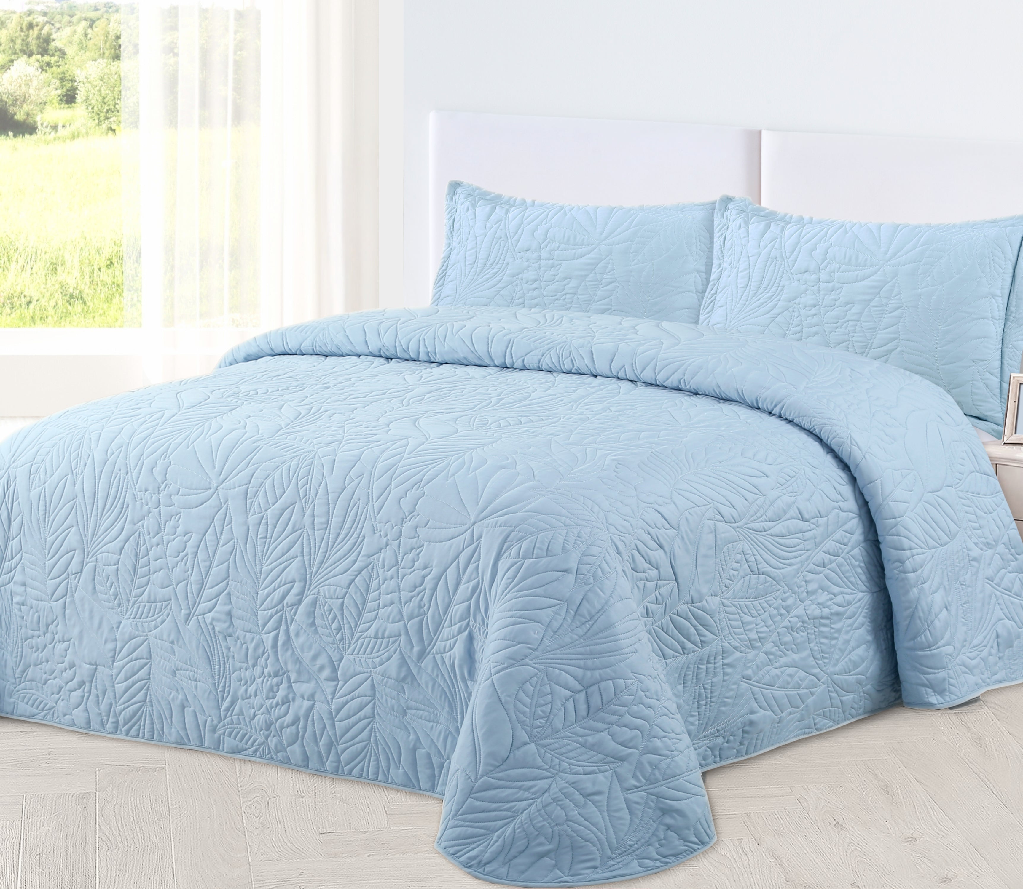 Embroidered Bedspread Nuvi Blue