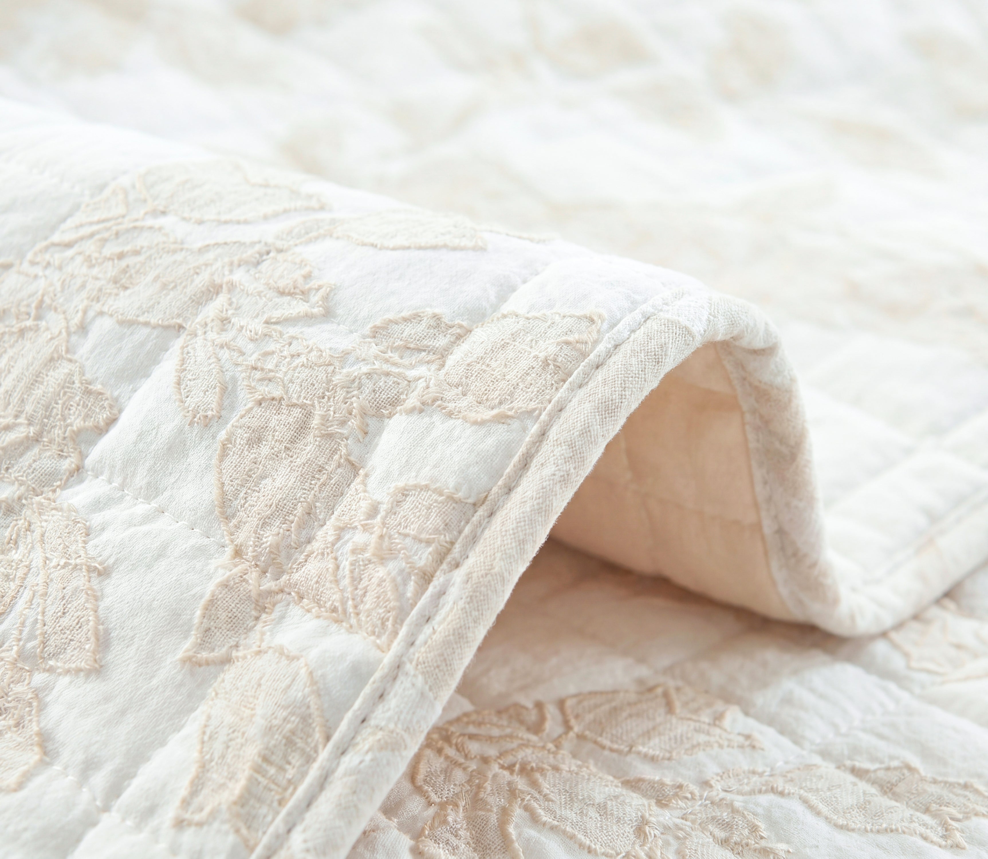 Couvre-lit Lania Beige