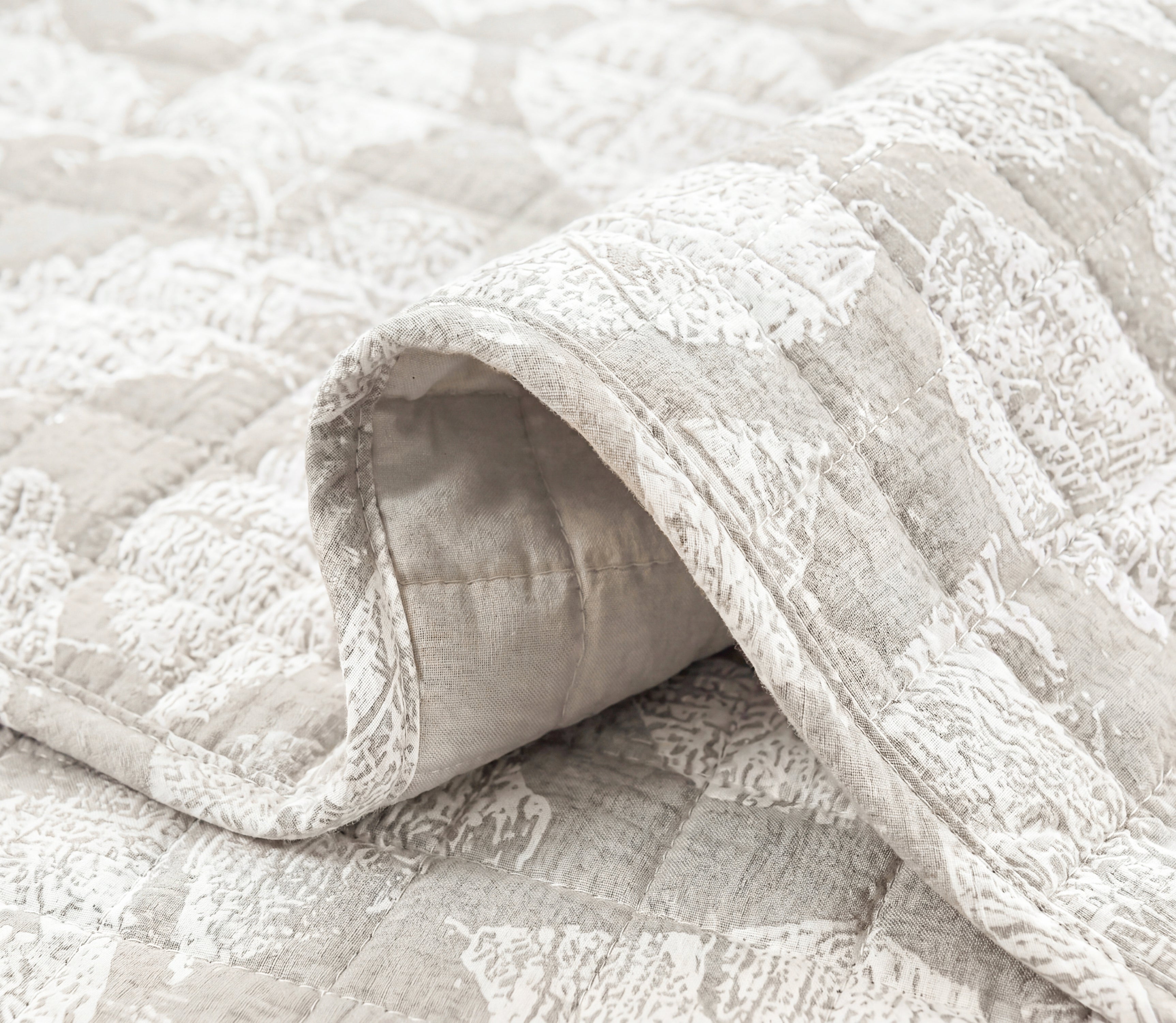Tagesdecke Soli Taupe